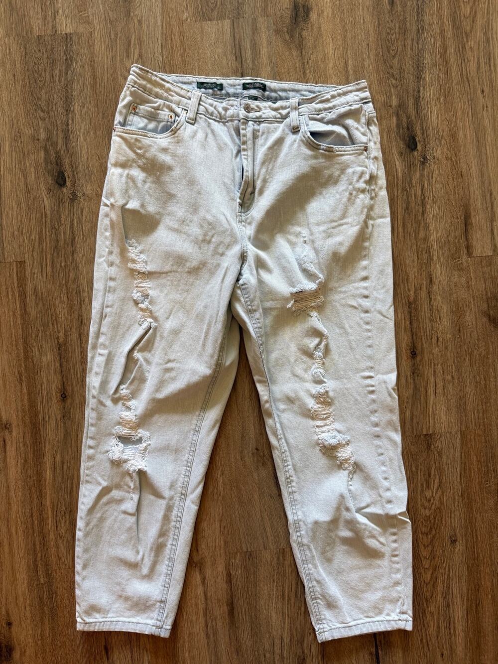 Wild Fable Highest Rise Mom Jean Light Wash Size 12